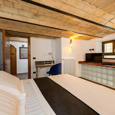 Oliviero - Piazza Navona Apartment *